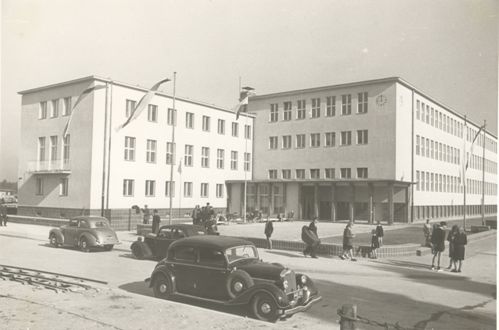 Szkoła Podstawowa ul. Szamarzewskiego (1948) Miejska Pracownia Fotograficzna