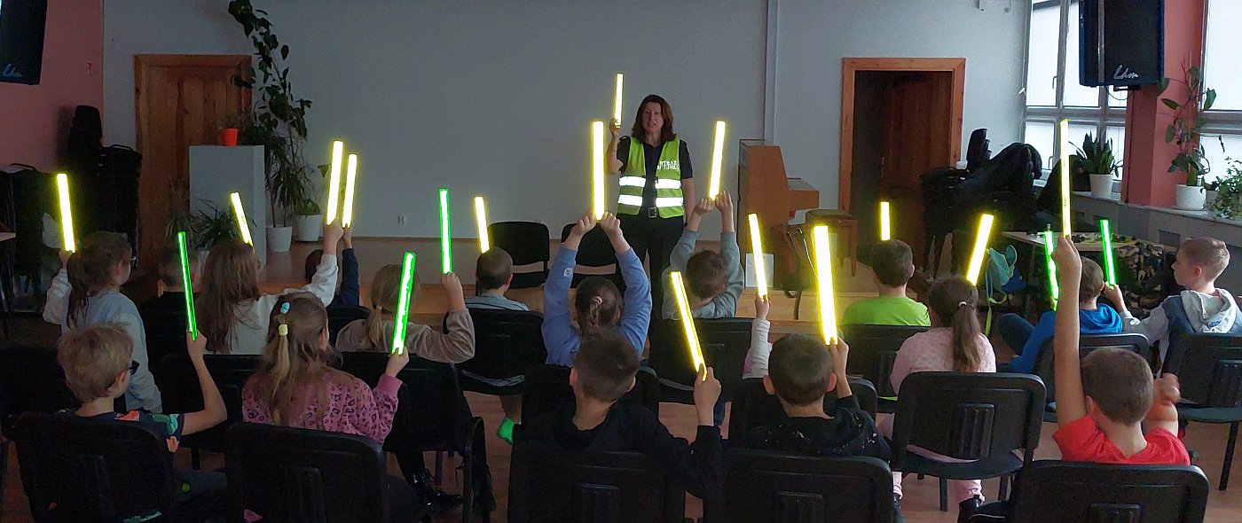 opaski świecą odblaskiem!