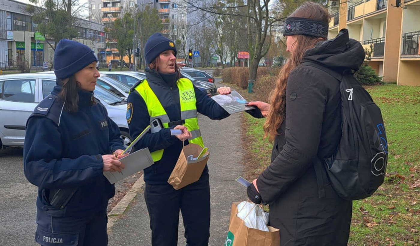 informacje i przekazanie materiałów