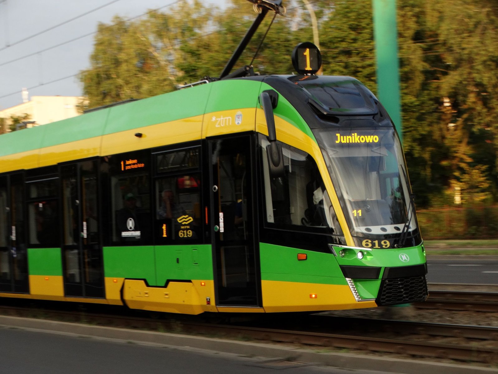 Tramwaj linii nr 1 - grafika artykułu