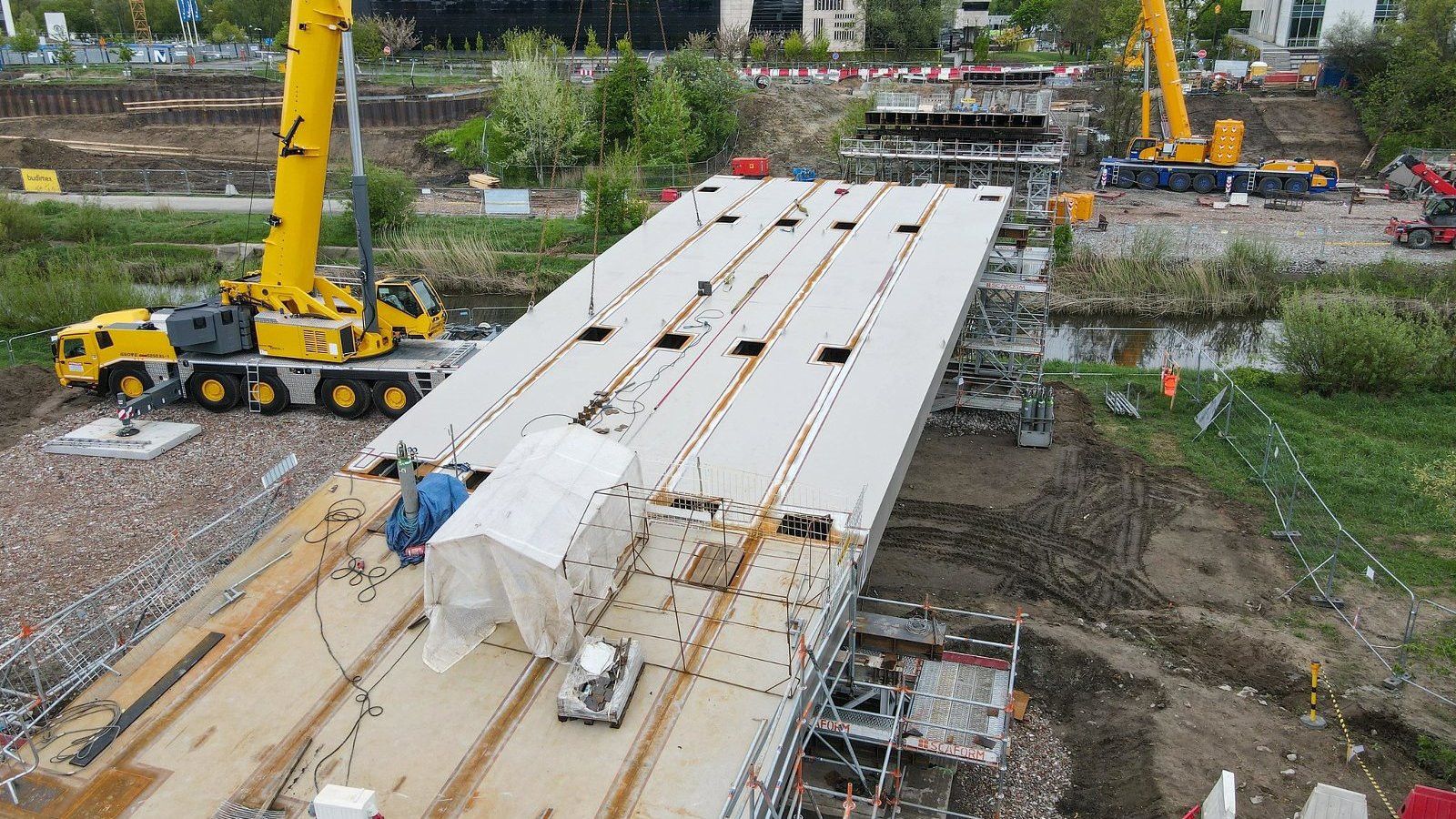 Galeria zdjęć z budowy mostów Berdychowskich