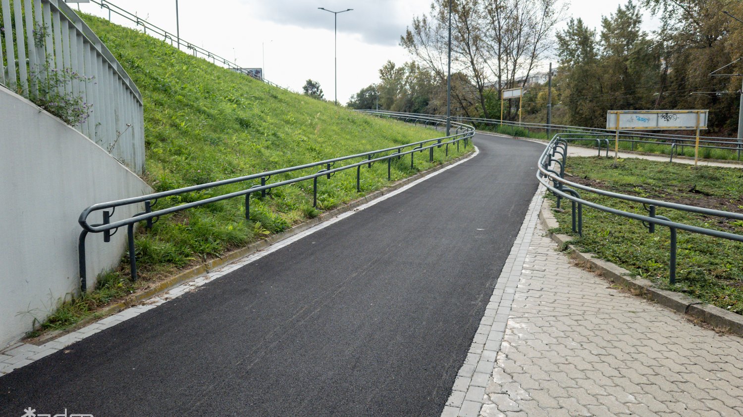 Galeria zdjęć nowej nawierzchni w tunelach przy PST