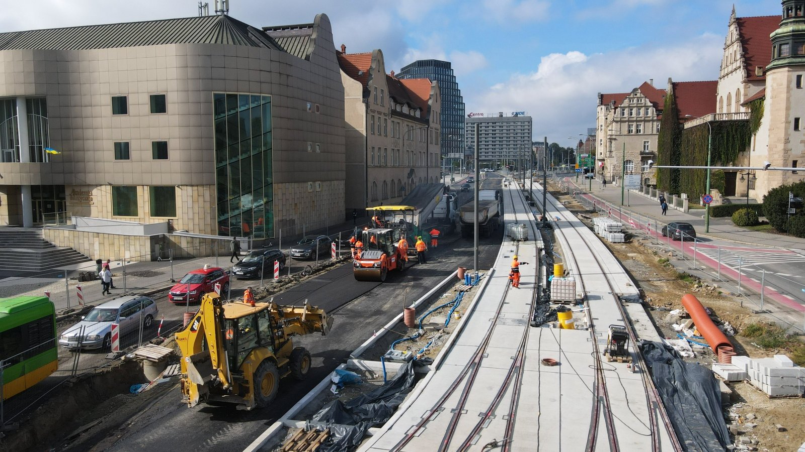 Nowa nawierzchnia na ul. Św. Marcin i al. Niepodległości (foto: PIM)