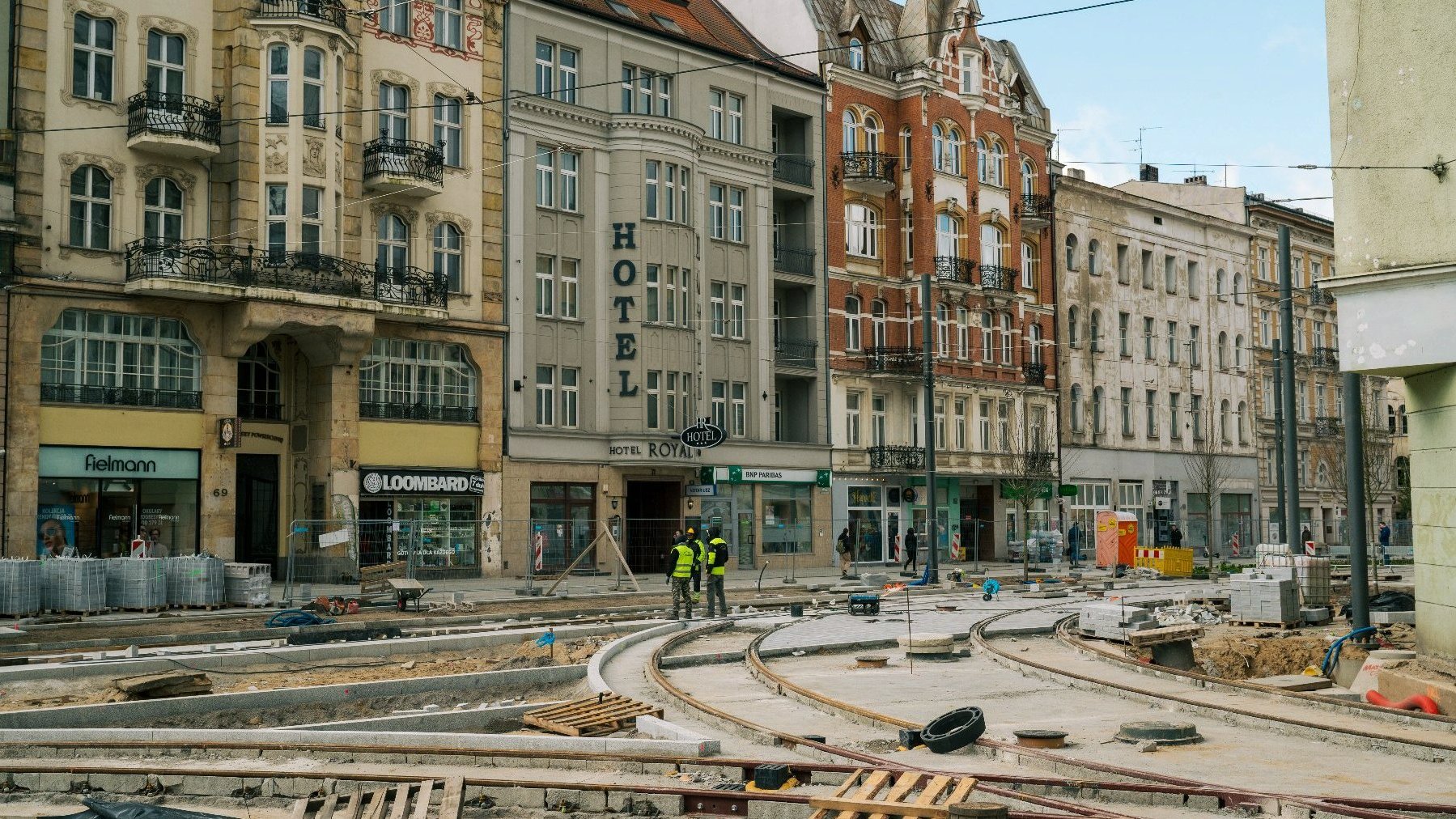 13 maja uruchomione zostaną przebudowane trasy przez ul. Fredry i Mielżyńskiego, tramwaj wróci także na kolejny odcinek ul. Św. Marcin