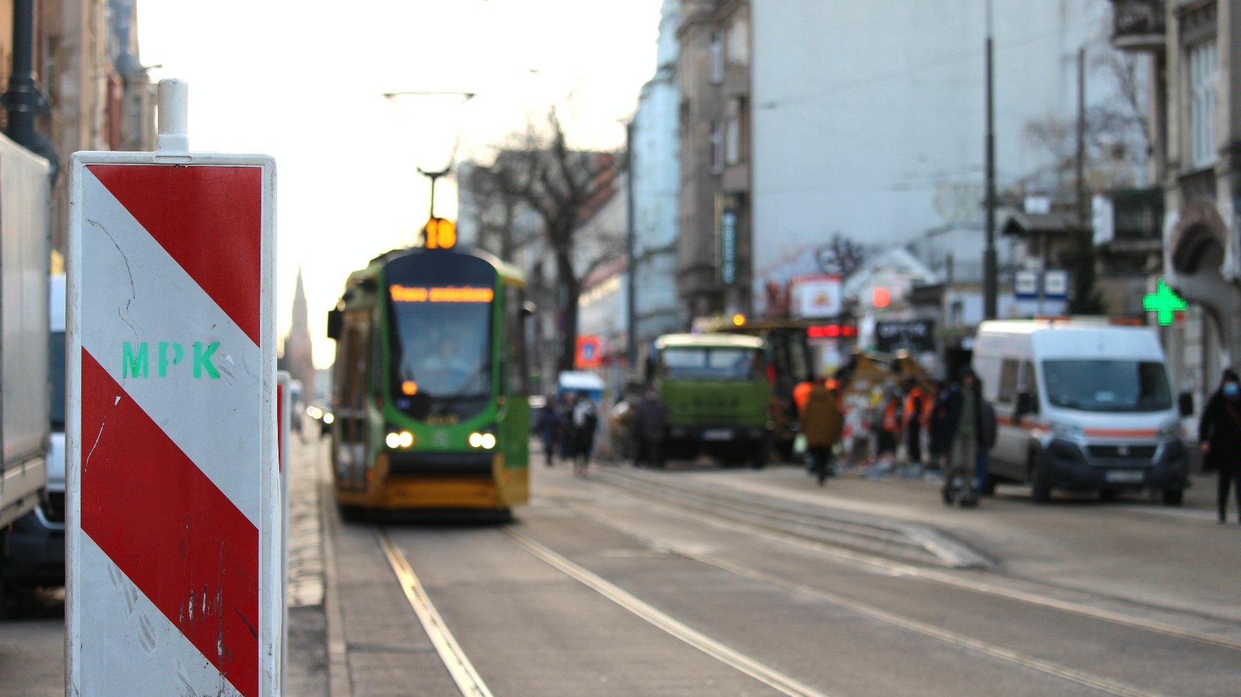 Galeria zdjęć z końca budowy przystanków wiedeńskich przy ul. Dąbrowskiego