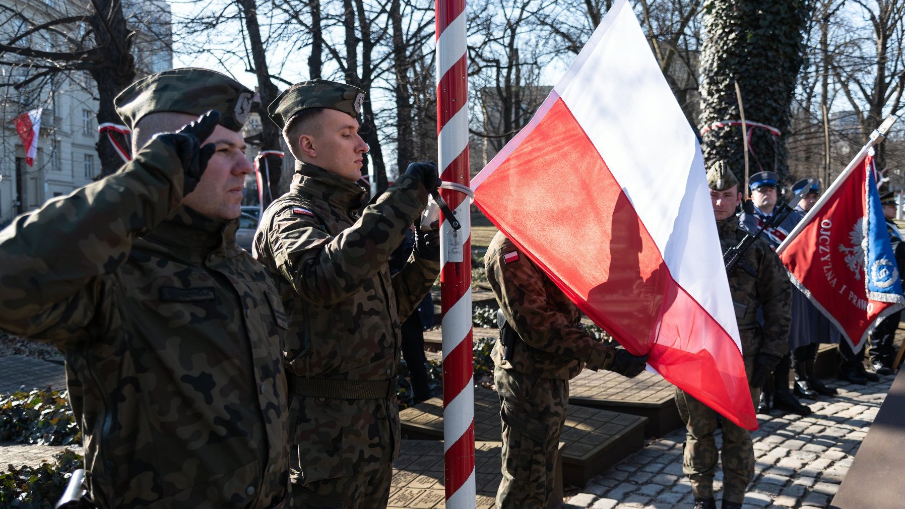 Galeria zdjęć przedstawia poznańskie obchody Narodowego Dnia Pamięci "Żołnierzy Wyklętych".