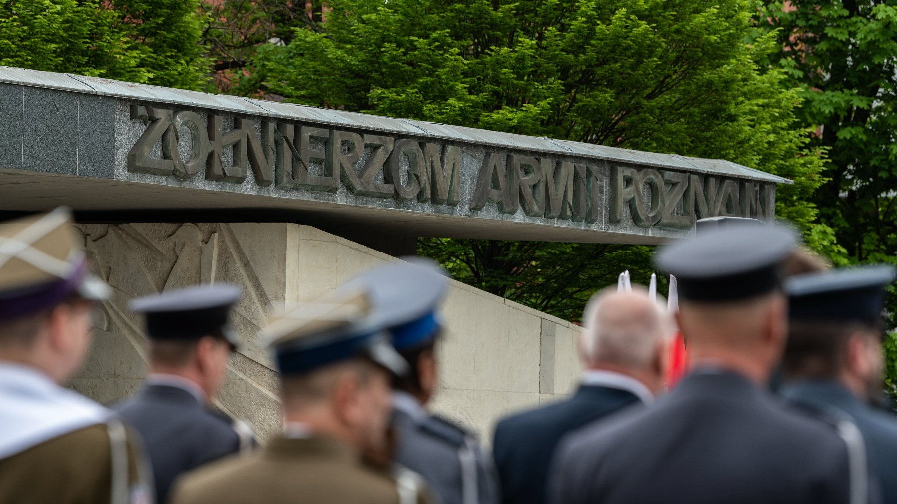 Galeria zdjęć przedstawia poznańskie obchody 77. rocznicy zakończenia II wojny światowej.