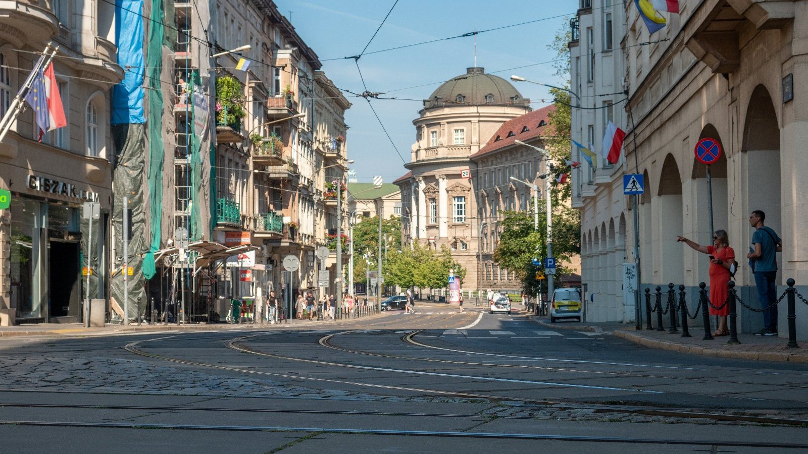 Widok z placu Gwarnego na ul. Fredry