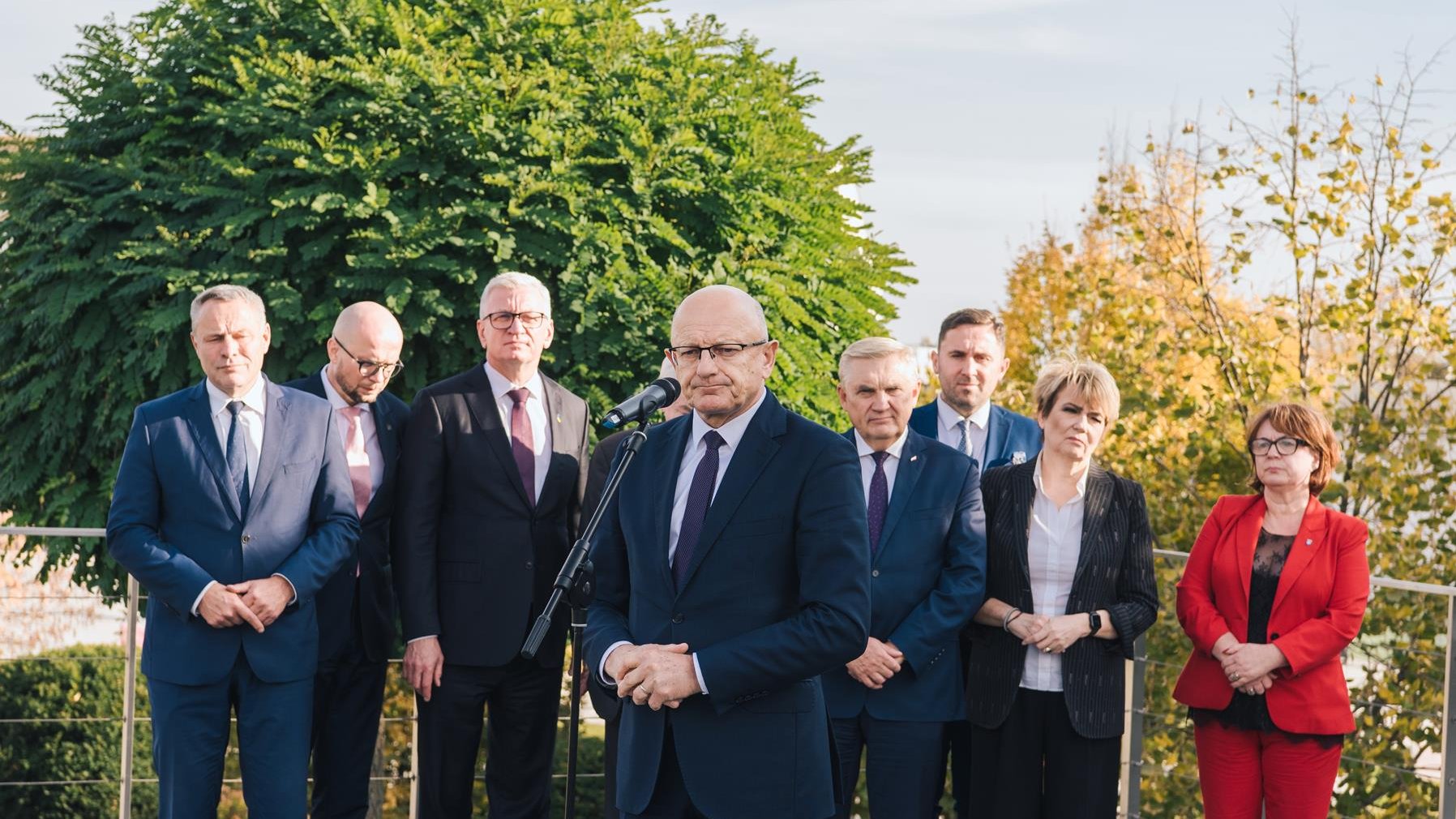 Samorządowcy na terenie MTP, w centrum prezydent Lublina