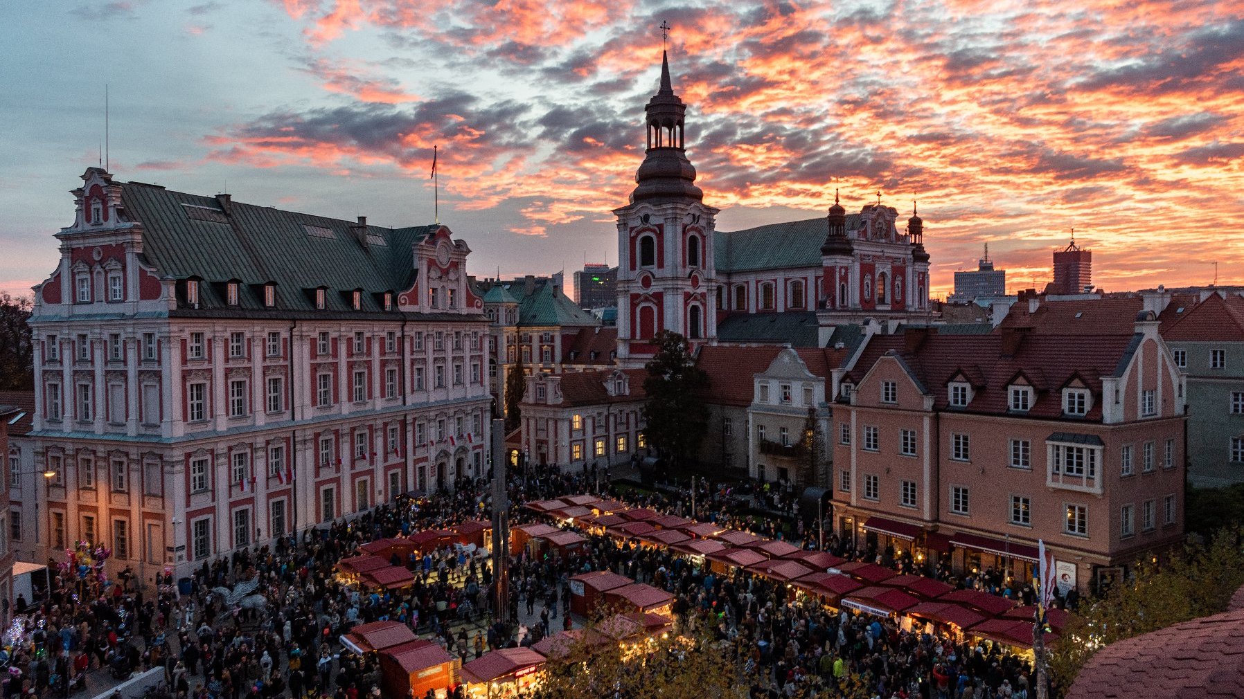 Galeria zdjęć przedstawia obchody 11 listopada w Poznaniu.