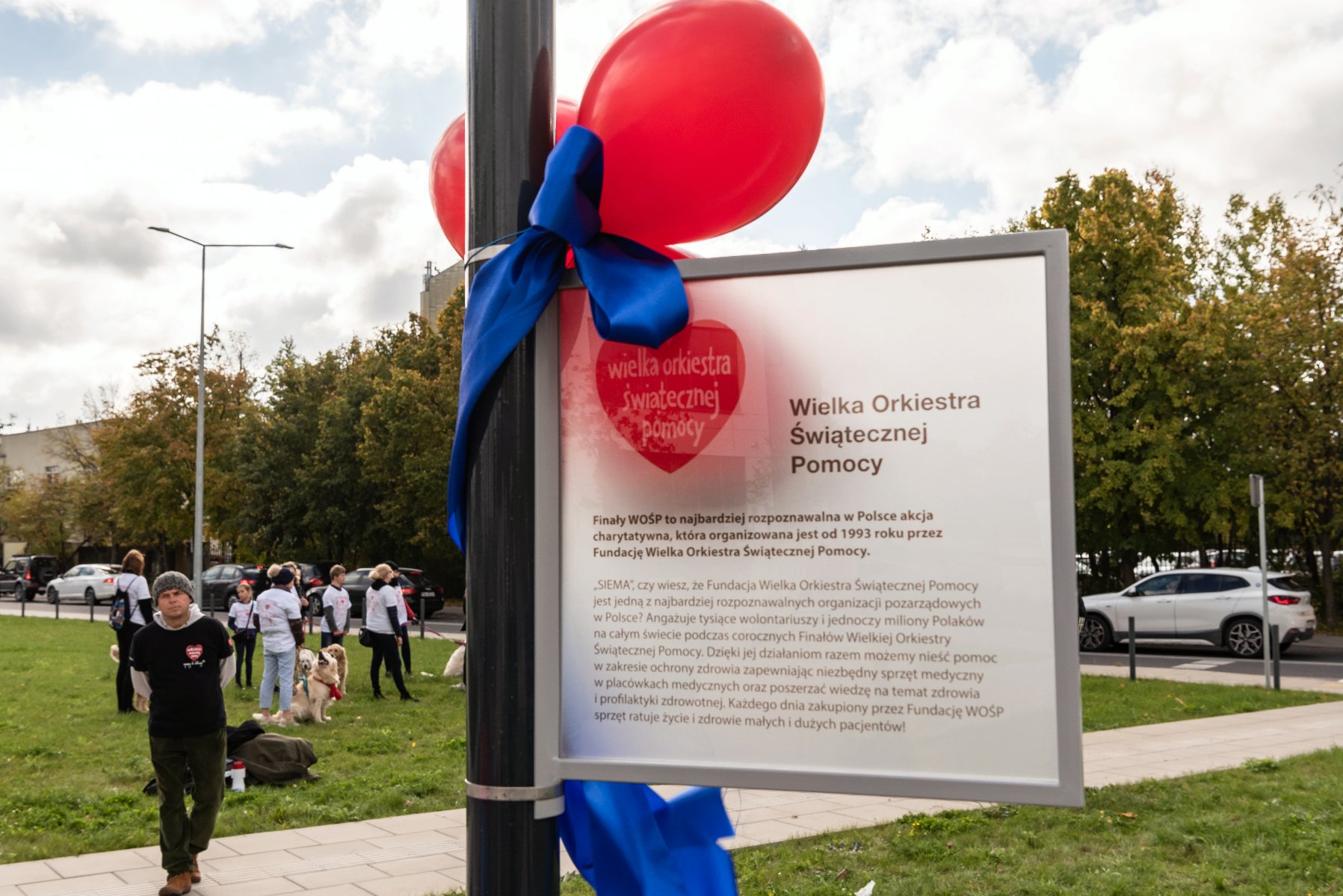 Tabliczka na skwerze WOŚP - grafika artykułu