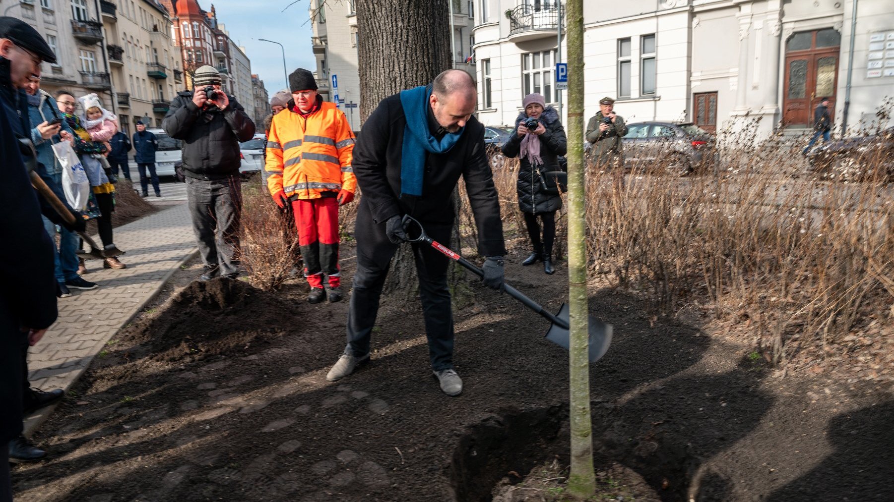 Galeria zdjęć przedstawia uroczystości z okazji 104. rocznicy podpisania rozejmu w Trewirze