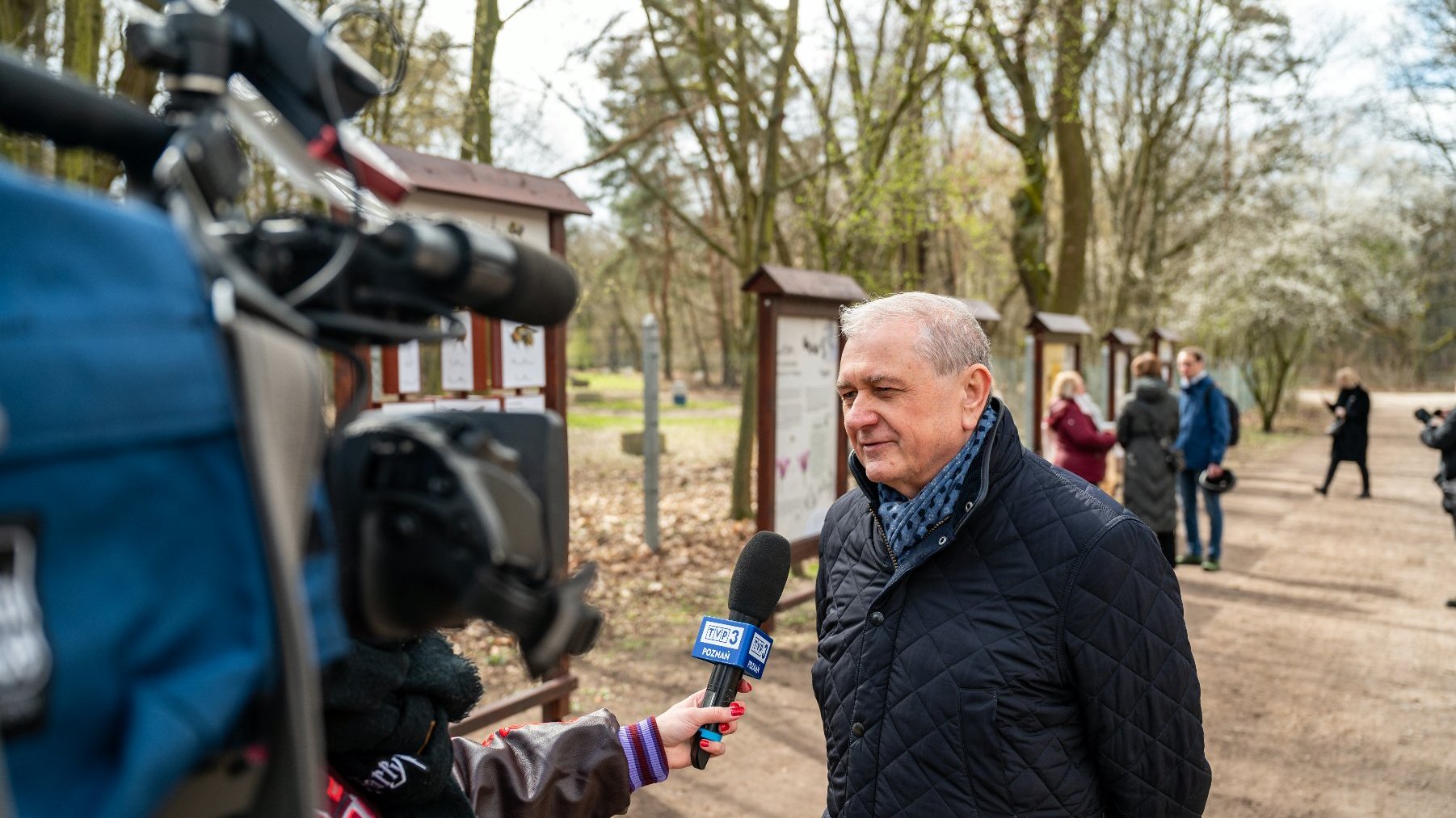 Galeria zdjęć przedstawia ścieżkę edukacyjną "4 pory roku w świecie zapylaczy".