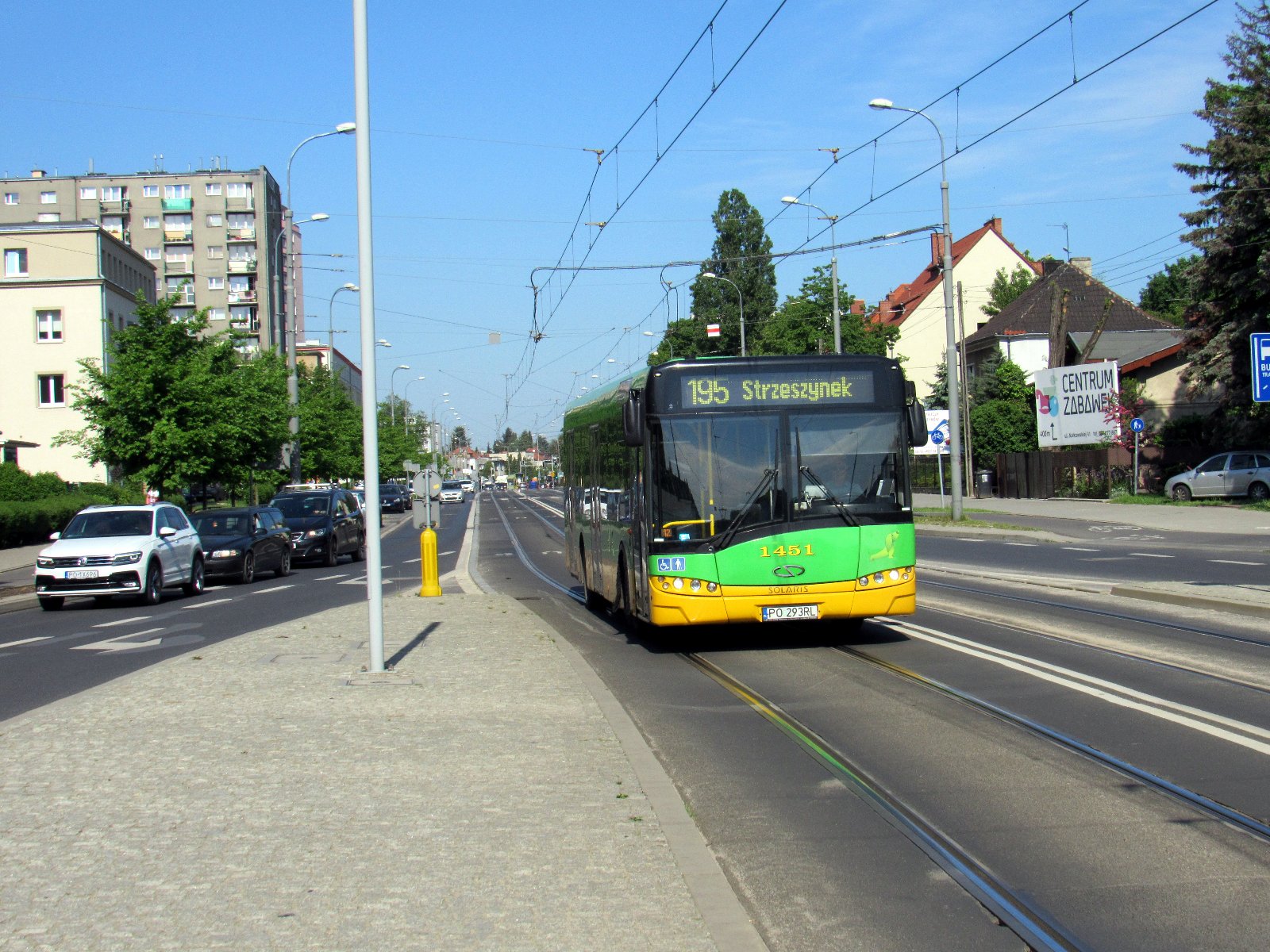 Linia autobusowa nr 195 - grafika artykułu