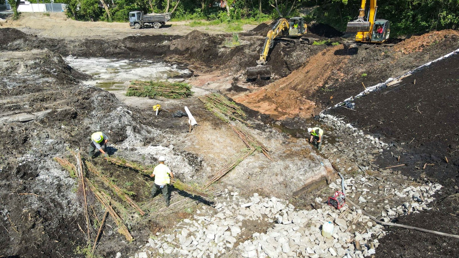 Galeria zdjęć z budowy zbiornika retencyjnego w Kiekrzu