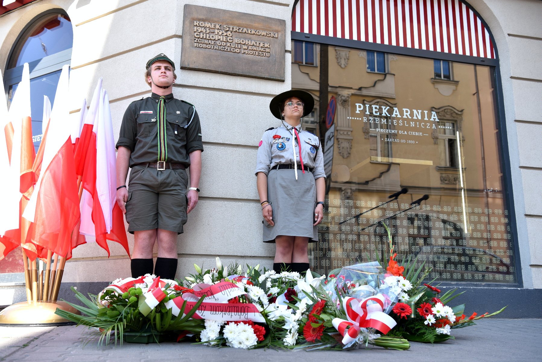 Galeria zdjęć z uroczystości związanych z obchodami Czerwca '56 - grafika artykułu