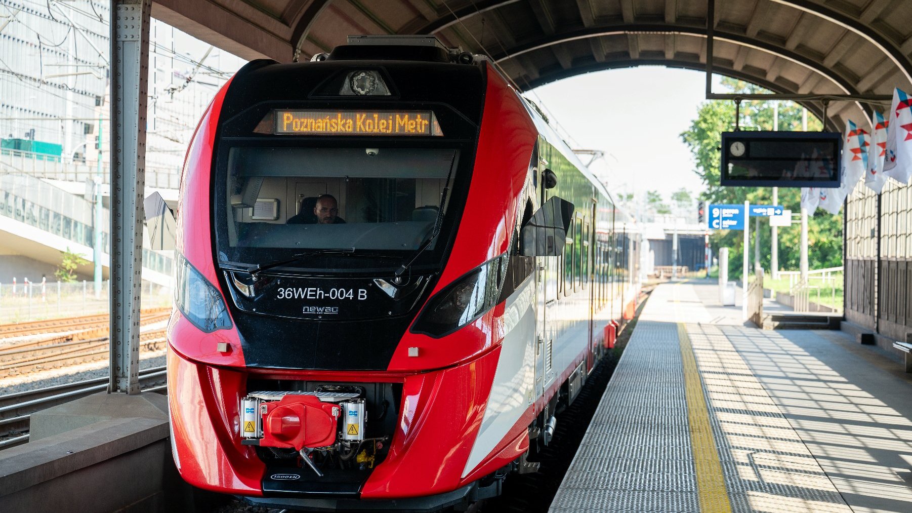 Galeria zdjęć z podpisania porozumień i pięciu lat funkcjonowania Poznańskiej Kolei Metropolitalnej