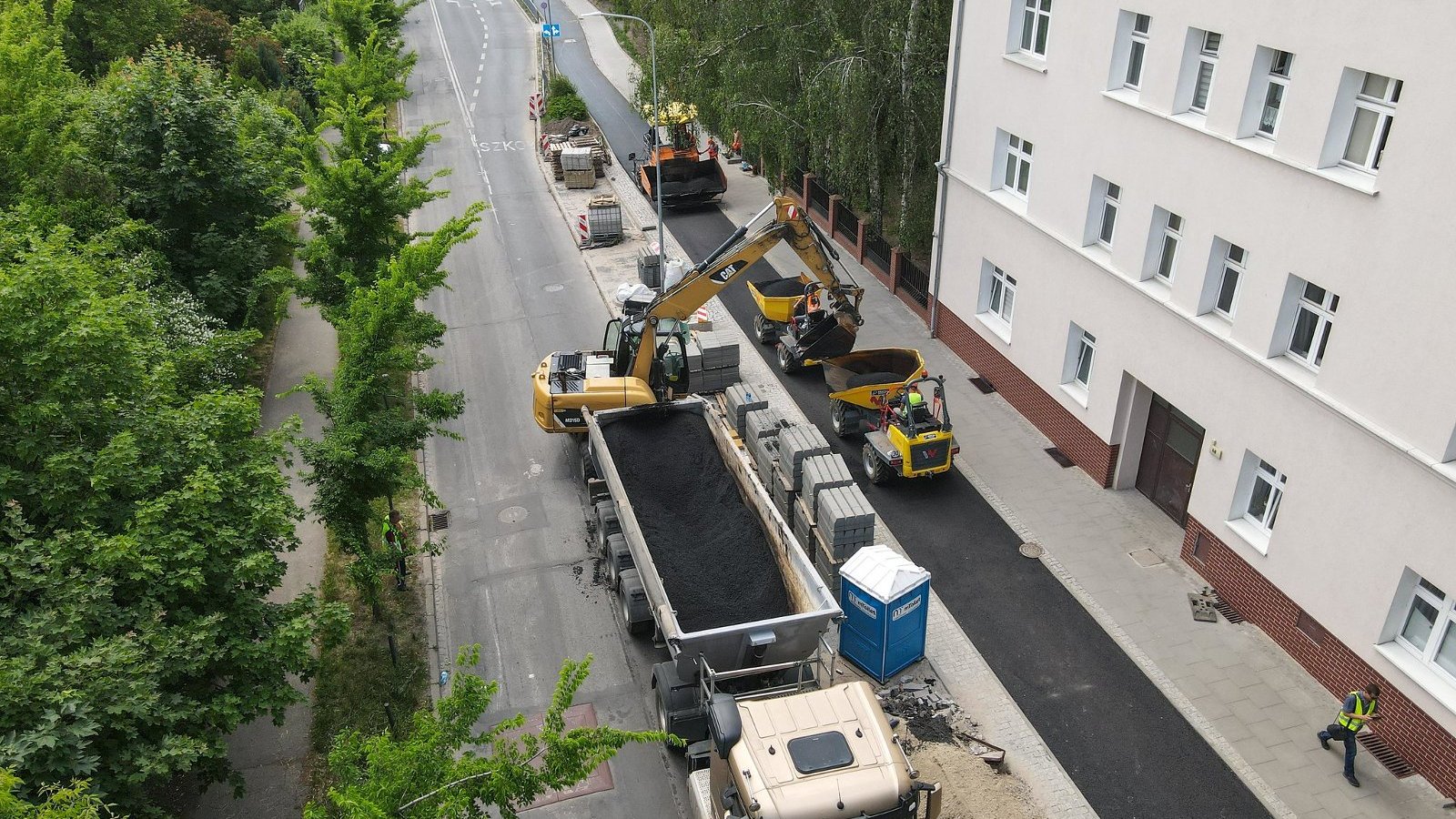 Galeria zdjęć z budowy drogi rowerowej przy ul. Dmowskiego