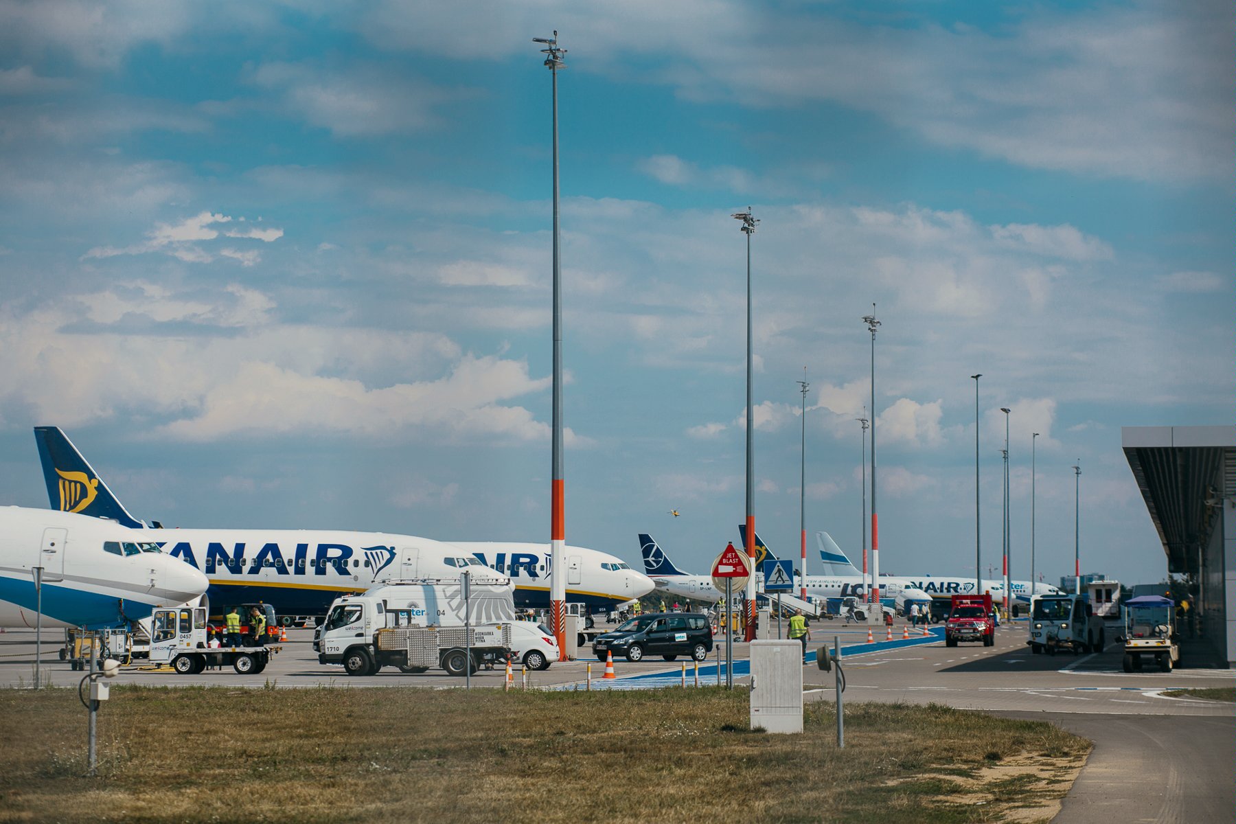 Galeria zdjęć z lotniska Ławica - grafika artykułu