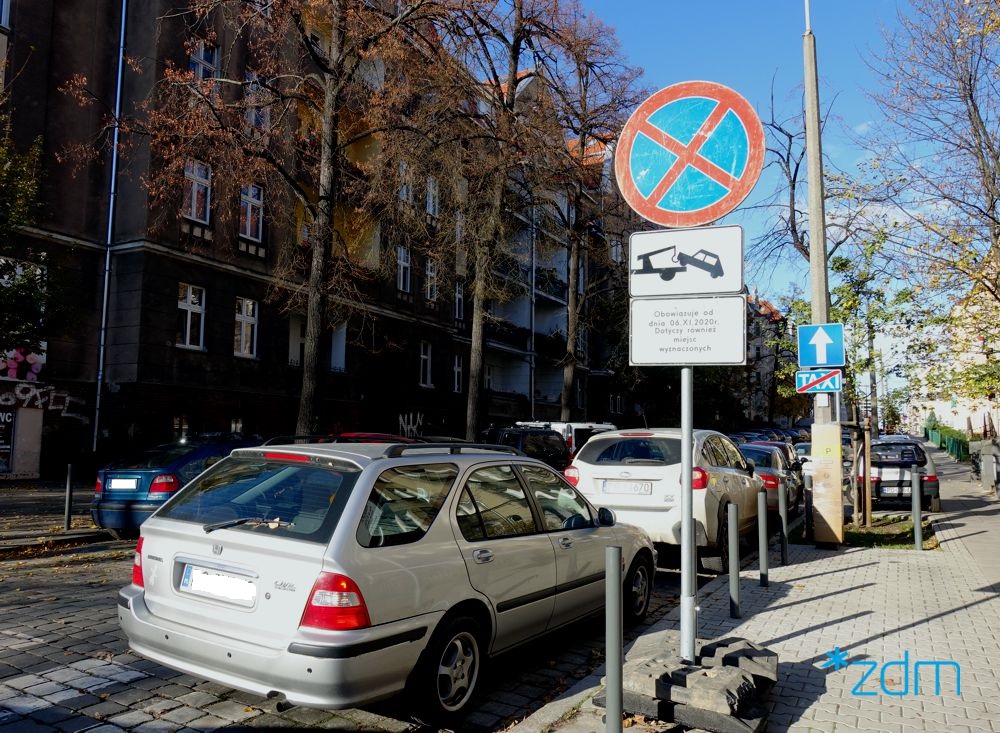 Samochody parkujące na ul. Wierzbięcice - grafika artykułu