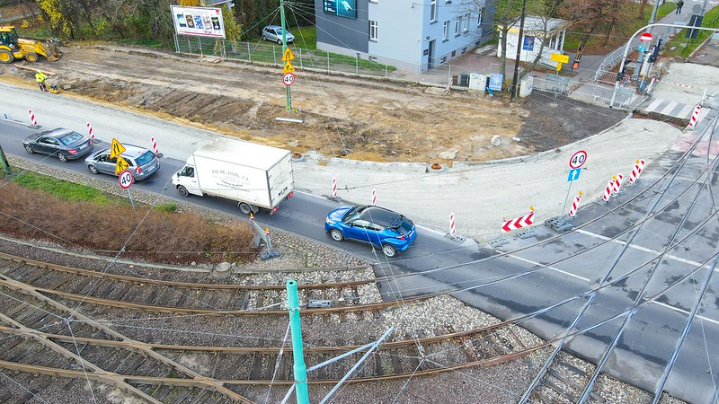 Widok na przebudowywaną ul. Jana Pawła II