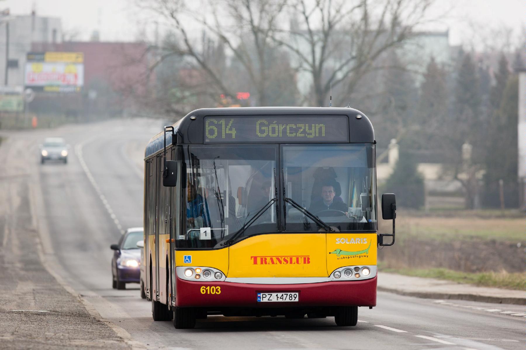 Podmiejski autobus linii 614 - grafika artykułu