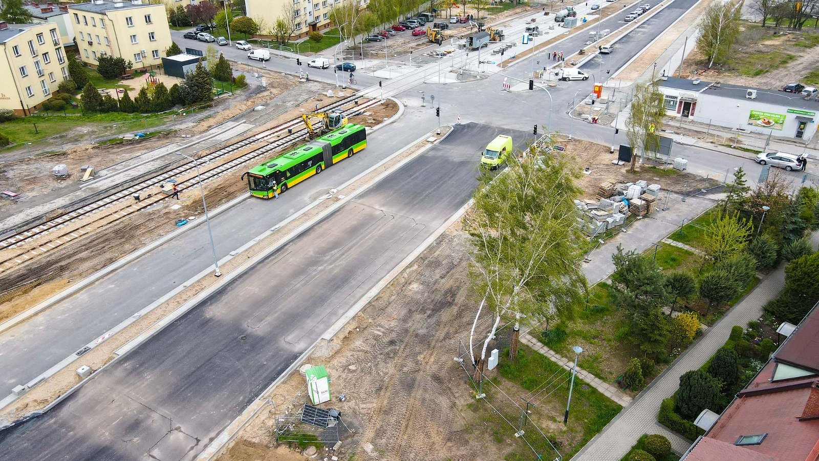 Galeria zdjęć z ul. Nowej Naramowickiej i próbnych przejazdów autobusów