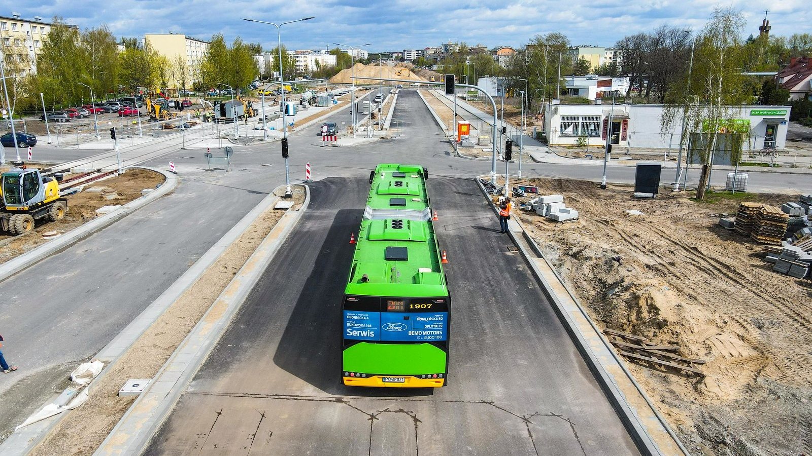 Galeria zdjęć z ul. Nowej Naramowickiej i próbnych przejazdów autobusów