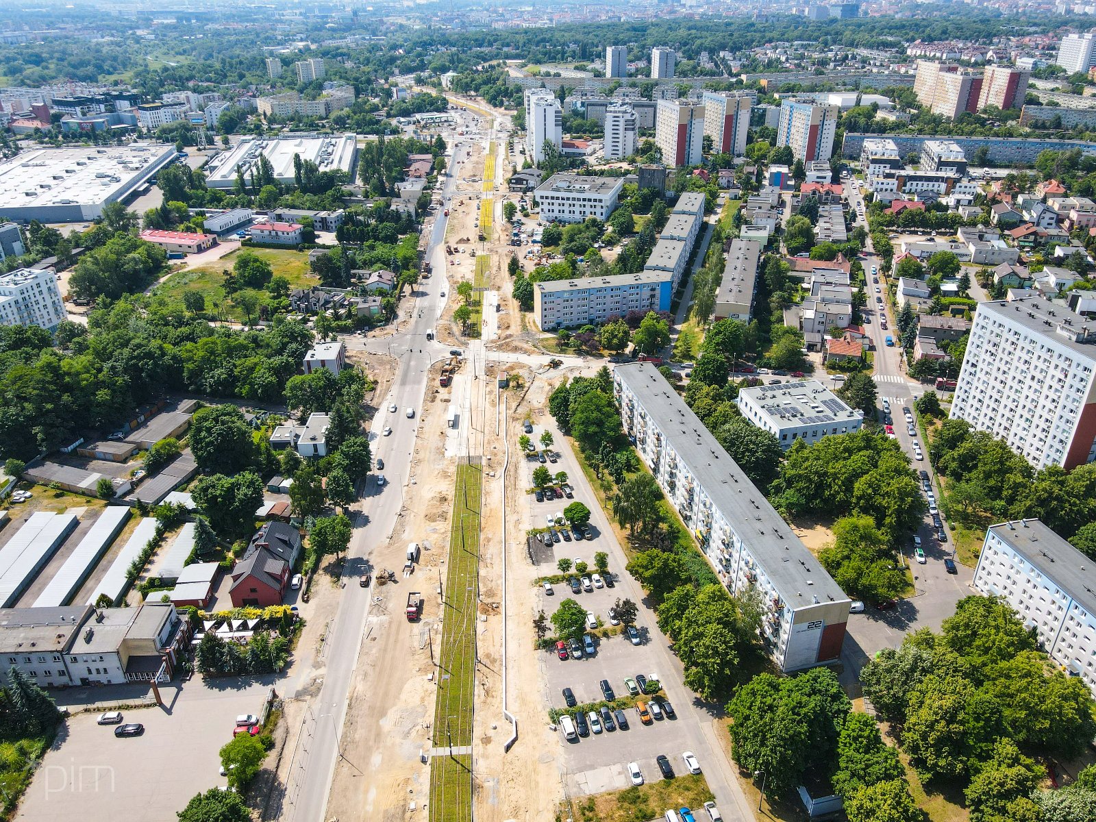 Galeria zdjęć przedstawia postęp pracy nad tramwajem na Naramowice. - grafika artykułu