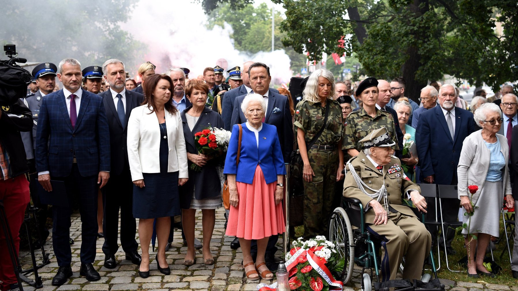 Galeria zdjęć przedstawia poznańskie uroczystości 77. rocznicy Powstania Warszawskiego.