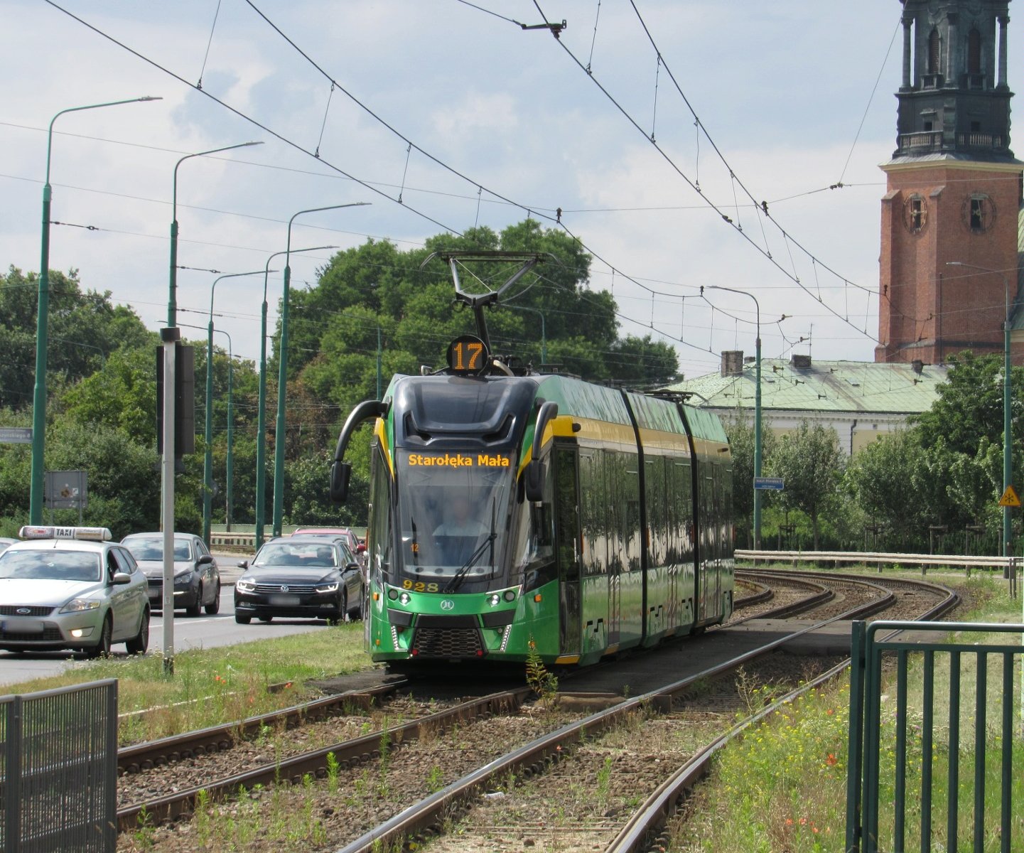 Tramwaj linii nr 17 - grafika artykułu