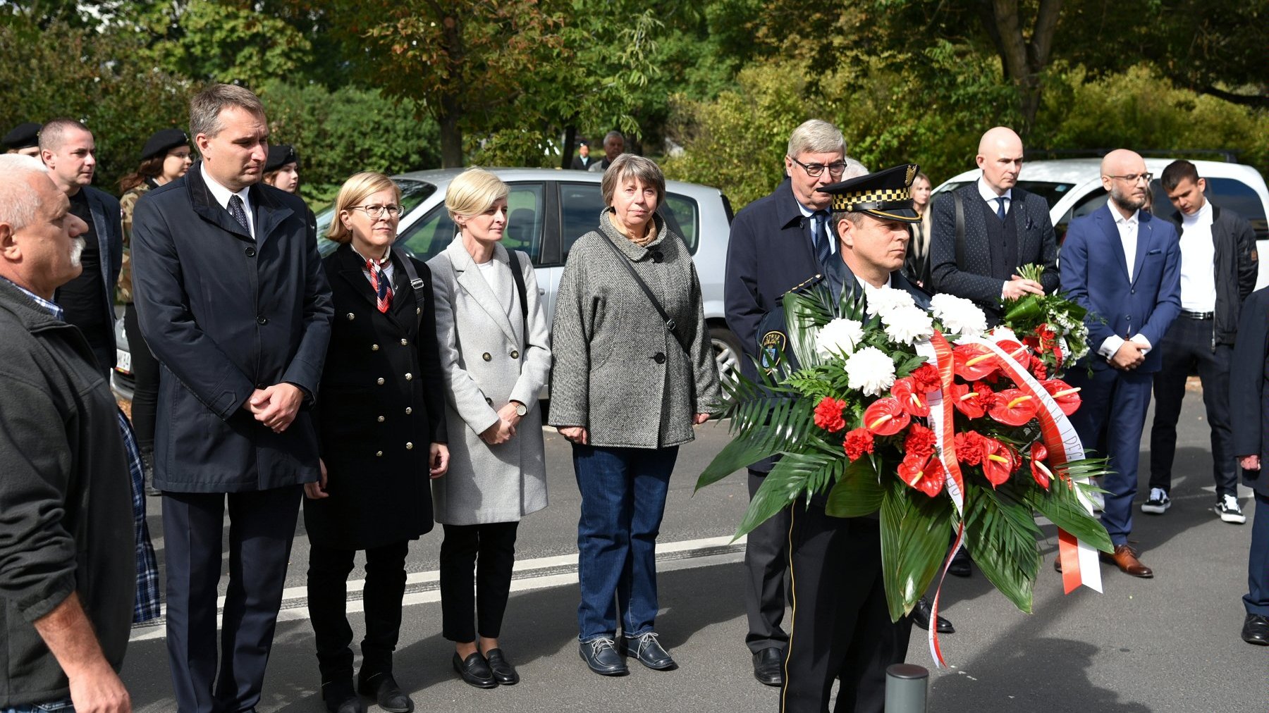 Galeria zdjęć przedstawia obchody Dnia Hołdu i Pamięci Ofiar Reżimu Komunistycznego.