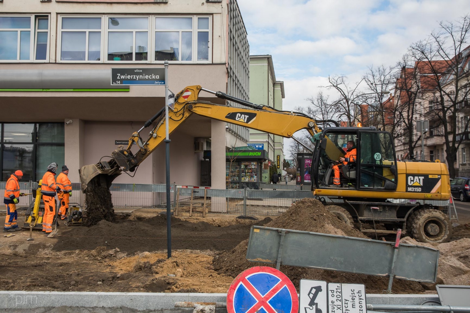 Galeria zdjęć z prac przy ul. Zwierzynieckiej - grafika artykułu