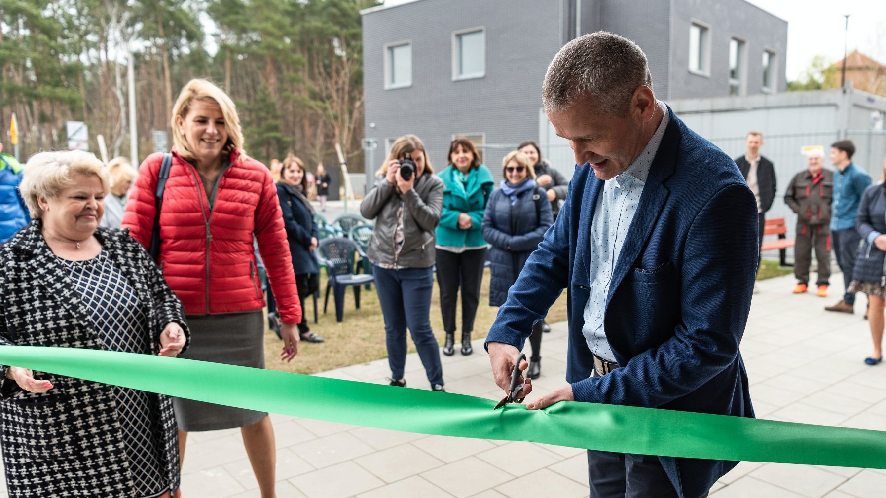 Galeria zdjęć przedstawia otwarcie nowej siedziby Centrum Wspierania Rodzin "Swoboda".