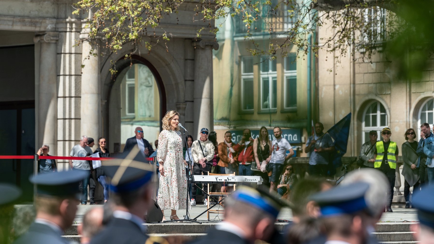 Galeria zdjęć przedstawia obchody święta Konstytucji 3 Maja.