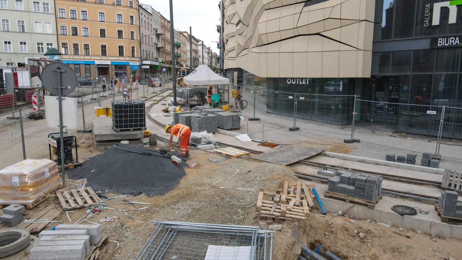 Galeria zdjęć przedstawia prace na ul. Św. Marcin.