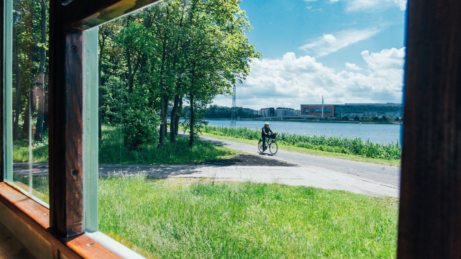 Widok na Maltę z wagonu kolejki