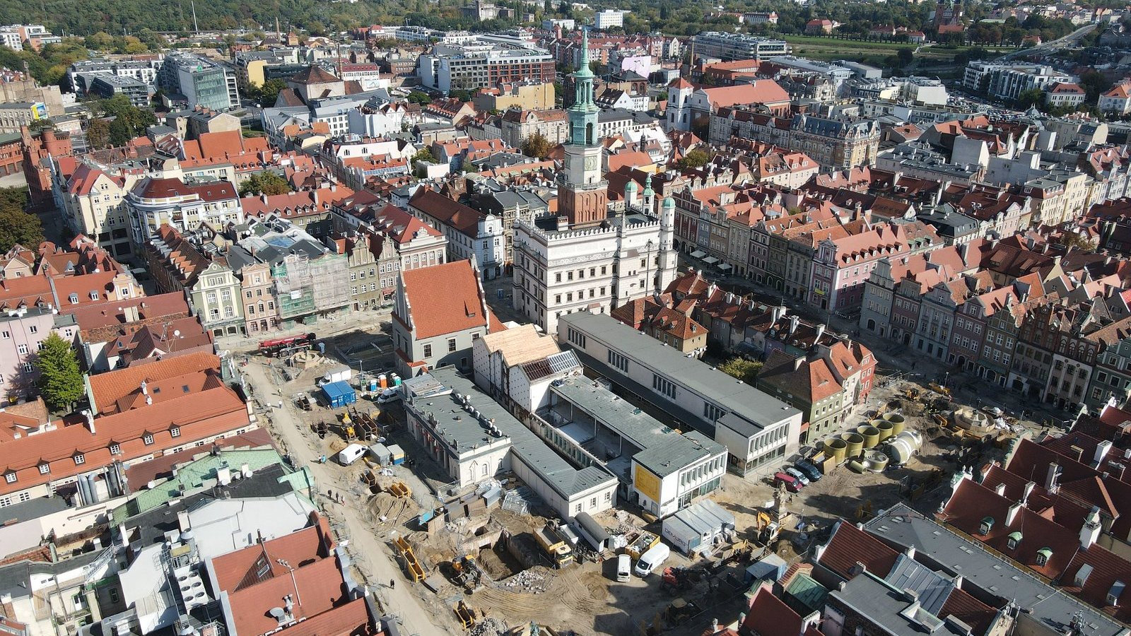 Na zdjęciu Stary Rynek widziany z lotu ptaka