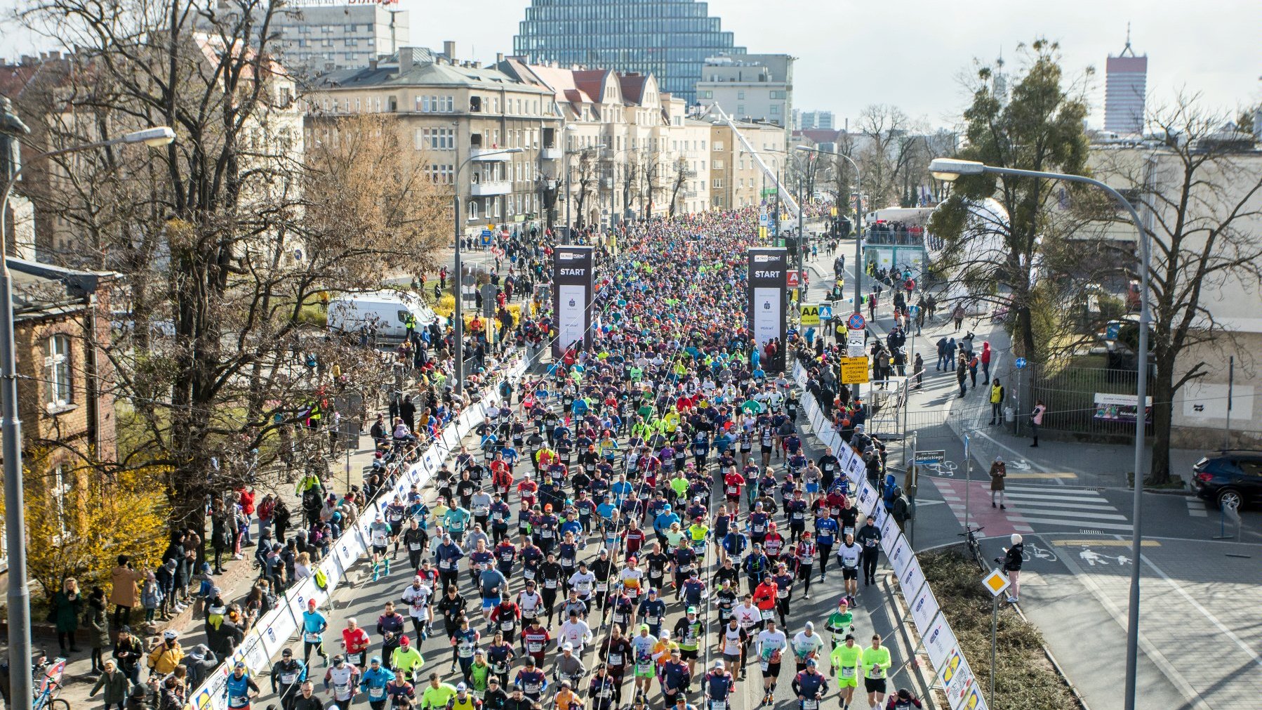 Biegacze podczas zeszłorocznego półmaratonu