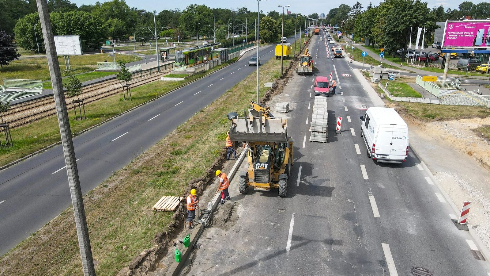 Na zdjęciu remont ulicy widziany z lotu ptaka