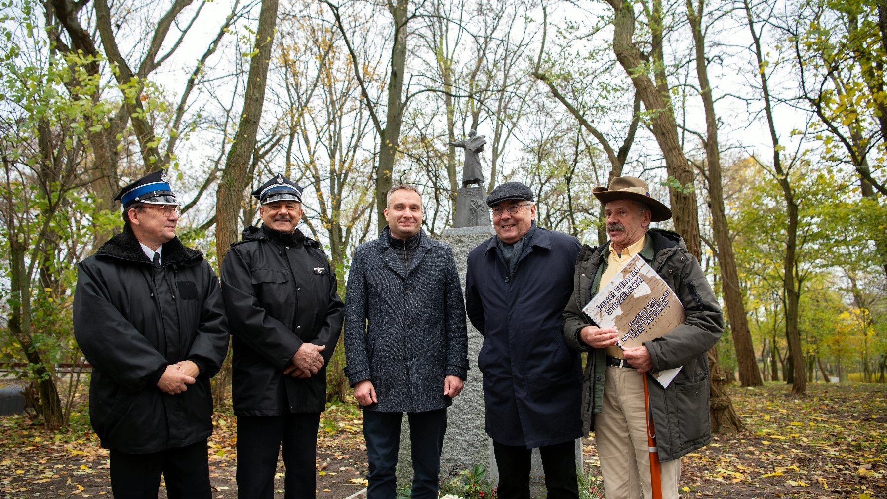 Galeria zdjęć z sadzenia drzew i obchodów z okazji roku Strzeleckiego