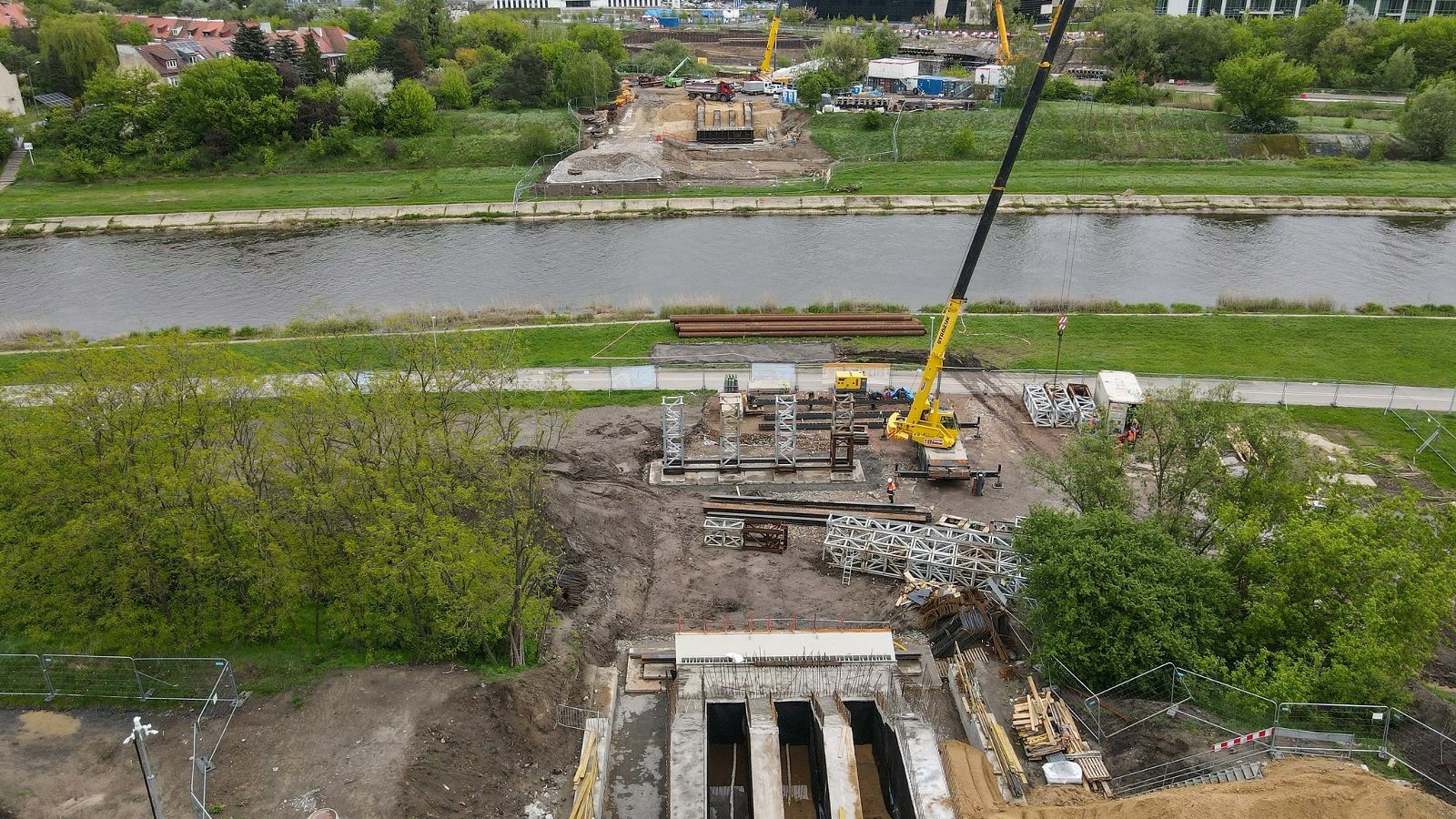 Galeria zdjęć z budowy mostów Berdychowskich