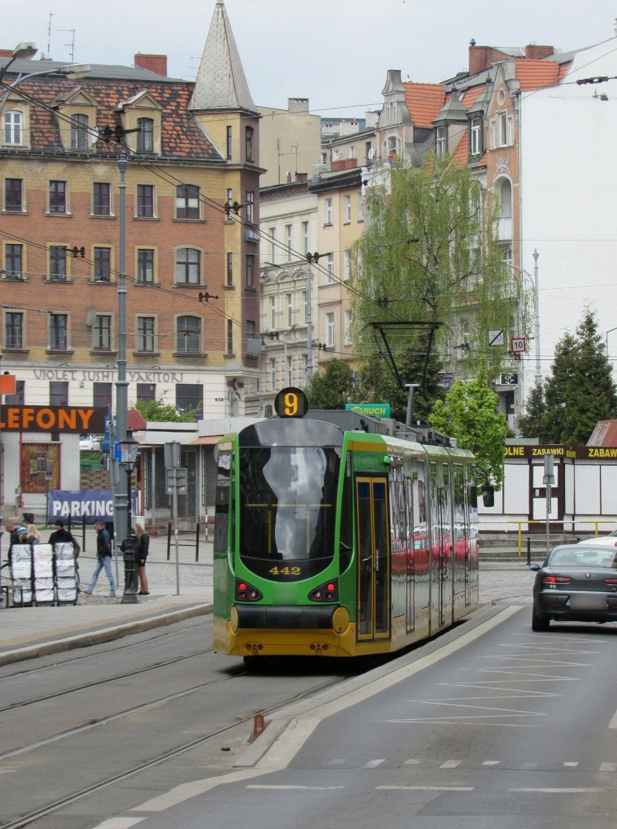 Tramwaj linii nr 9 - grafika artykułu