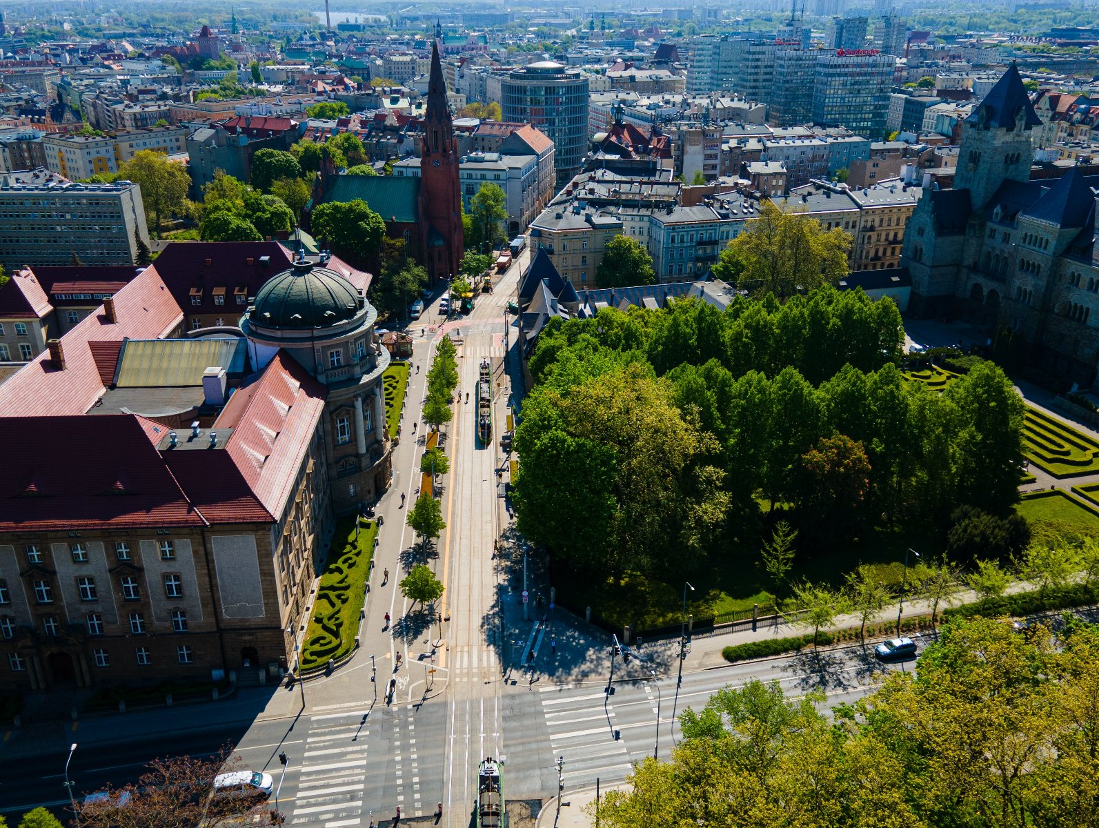 Ulica Fredry - grafika artykułu