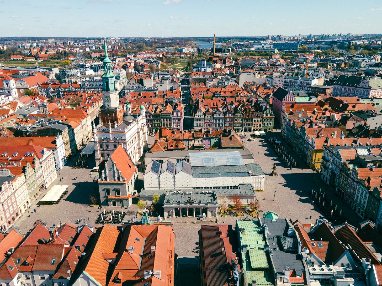 Miasto Poznań widok z lotu ptaka na Stary Rynek w Poznaniu