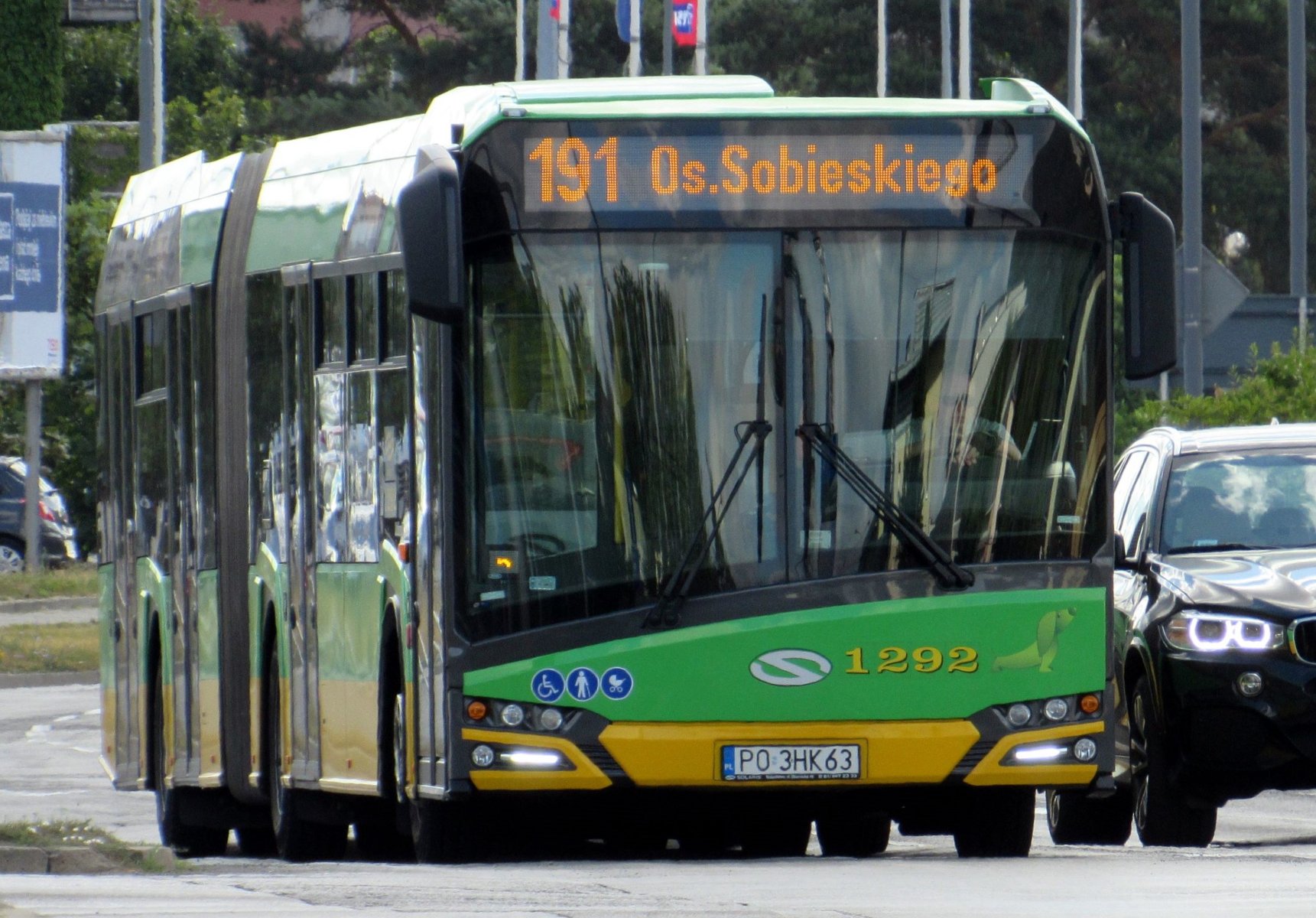 Autobus linii nr 191 - grafika artykułu