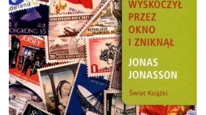 Okładkę książki wypełniająbarwne, zagraniczne znaczki pocztowe