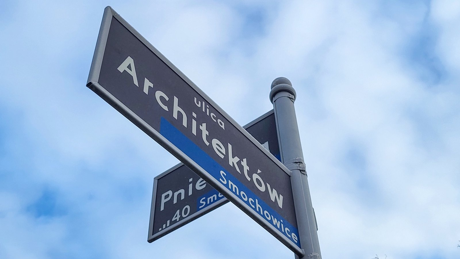 Tabliczka uliczna z nazwą Architektów i Pniewska