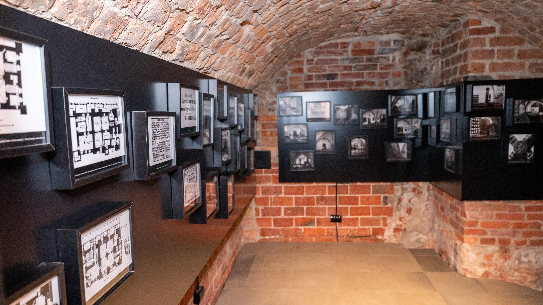 Galeria zdjęć z wnętrz poznańskiego Ratusza, który zostanie udostępniony dla zwiedzających na początku marca