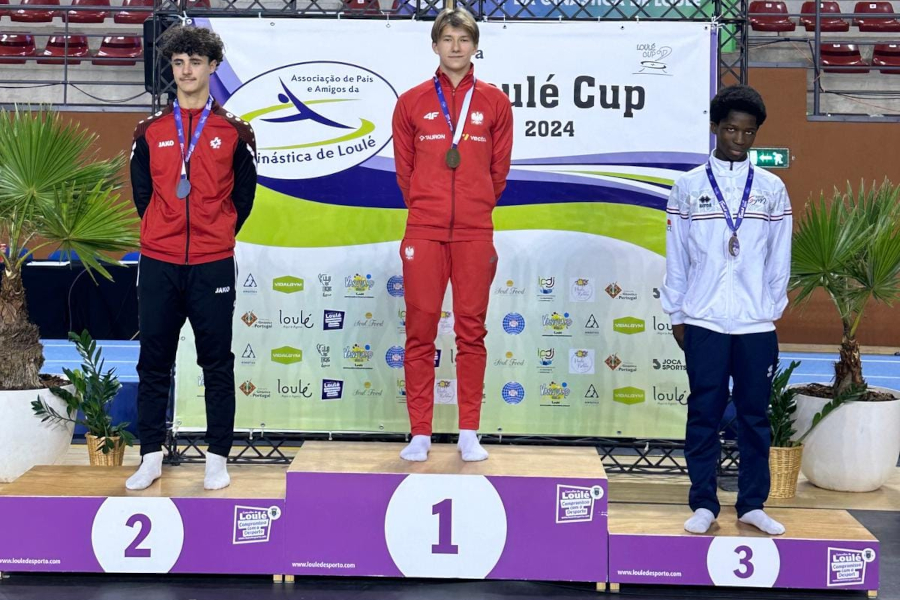 Bartłomiej Wiśniewski z AZS AWF Poznań na podium turnieju Loulé Cup 2024 w Portugalii, fot. PZG - Polak na najwyższym stopniu podium zawodów - grafika artykułu